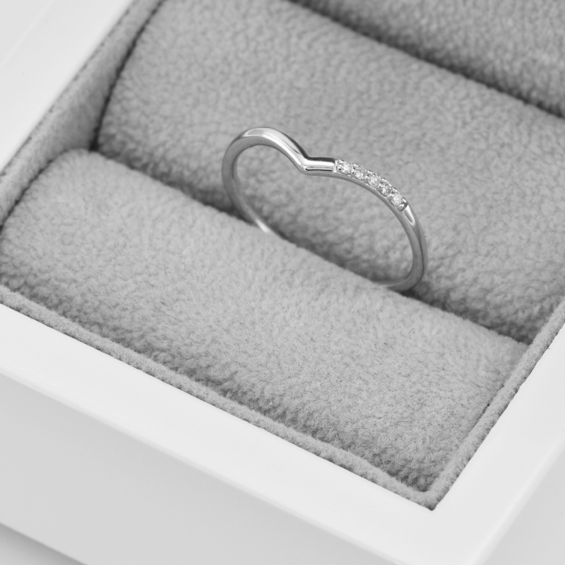Strieborný vykrojený prsteň s lab-grown diamantmi Norene 104687