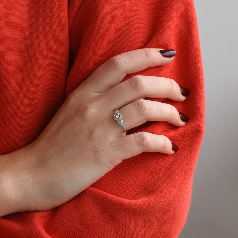Strieborný halo prsteň s lab-grown diamantmi Connah 104707