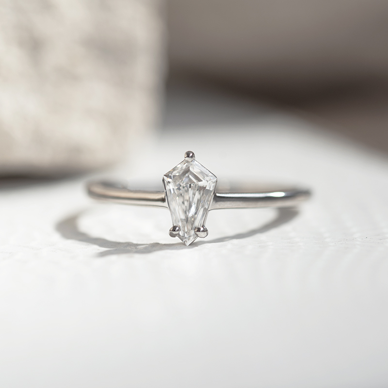 Zásnubný prsteň s 0.43ct IGI certifkovaným lab-grown diamantom Milana 111387