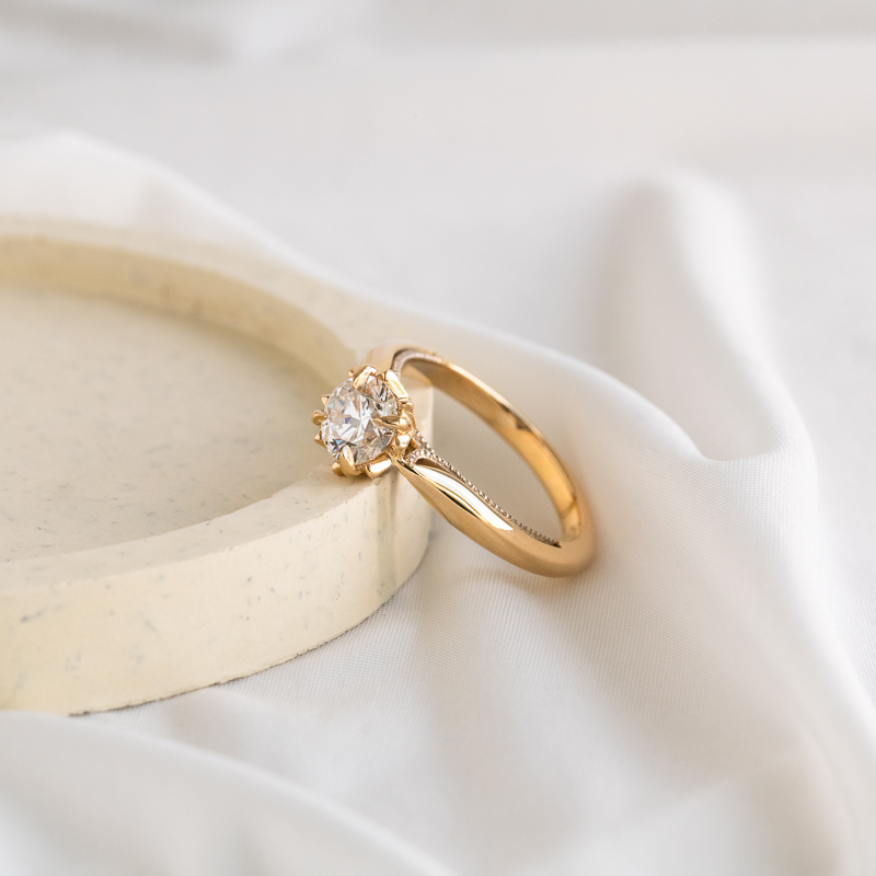 Zásnubný prsteň s postrannými marquise diamantmi Lisabet 124767