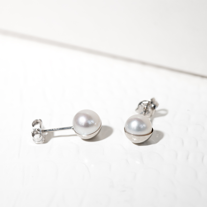 Decentné perlové náušnice Sonia 126927