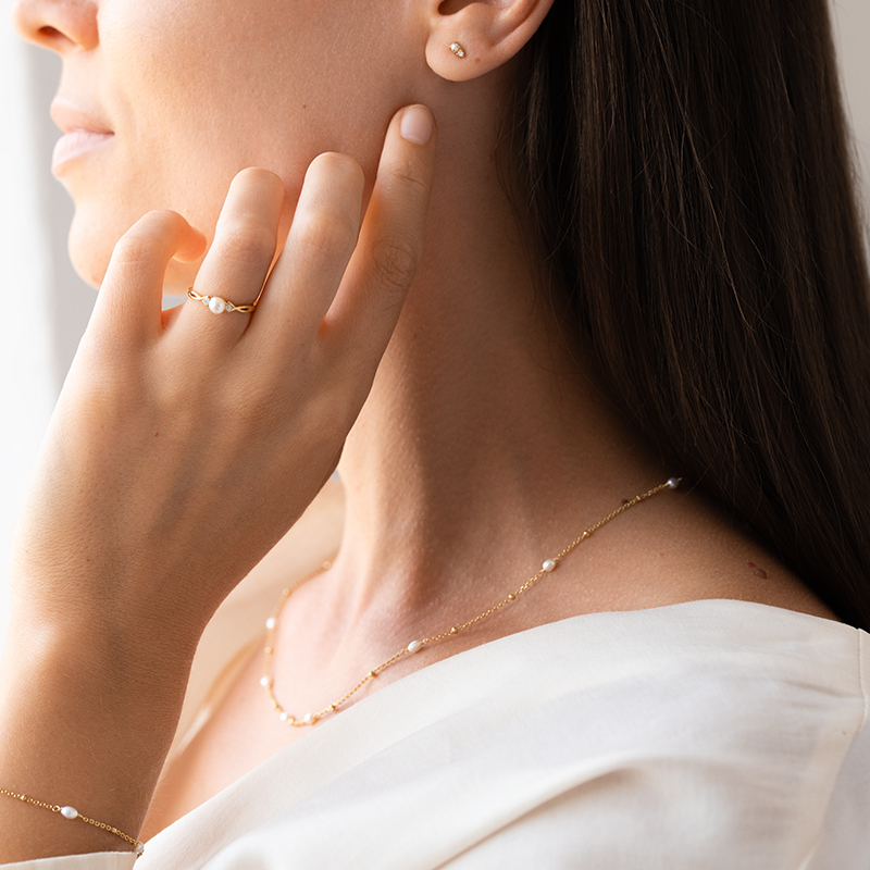 Elegantný zlatý perlový prsteň s diamantmi Doria 127857