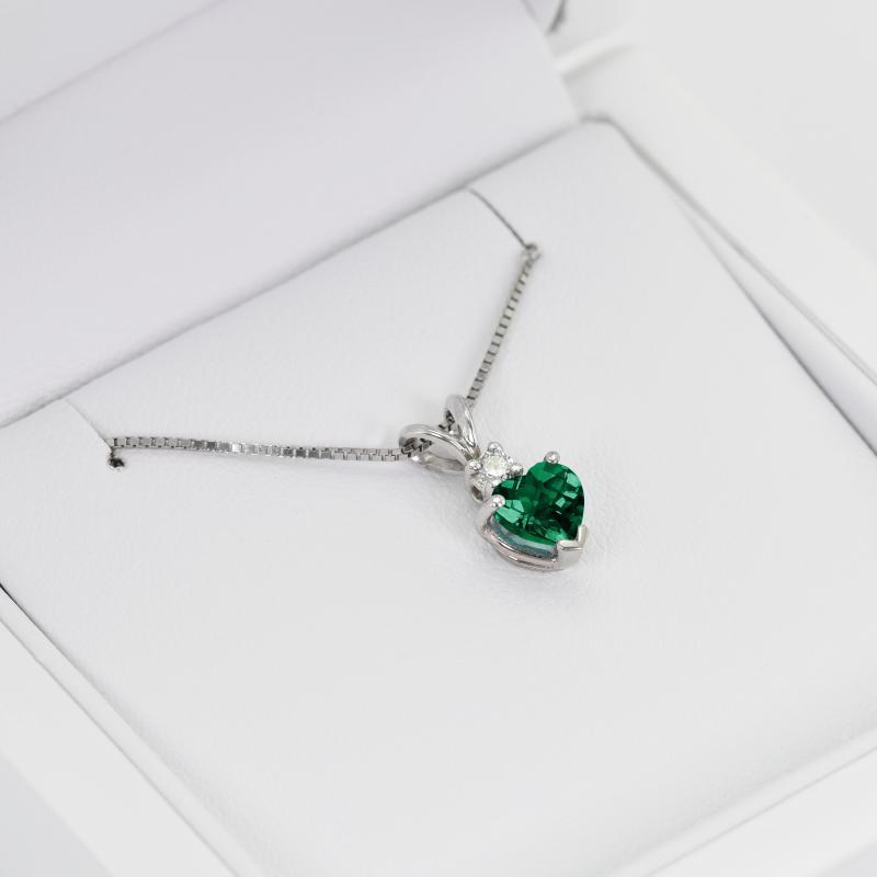 Smaragdový náhrdelník 14127