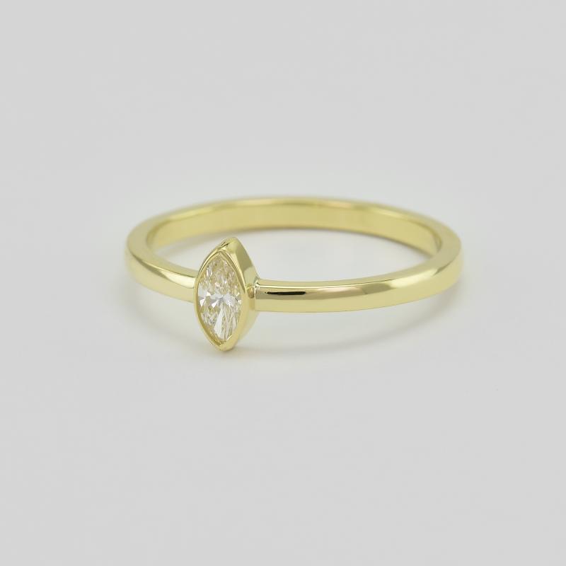 Zlatý prsteň s marquise diamantom 26307