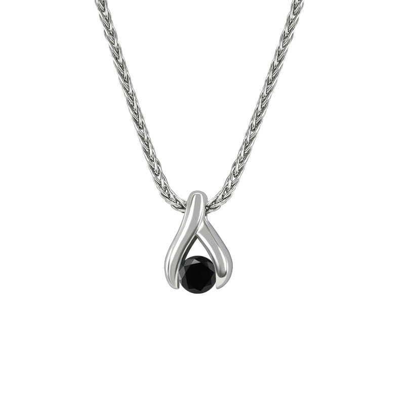 Platinový náhrdelník s čiernym diamantom
