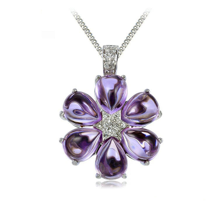 Ametystová kvetina v náhrdelníku s diamantmi Gabby