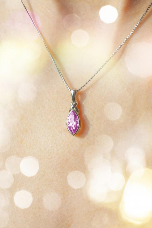 Ružový zafírový náhrdelník zo striebra 5857