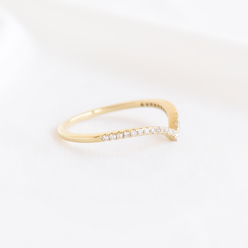 Zlatý prsteň s diamantmi 92857