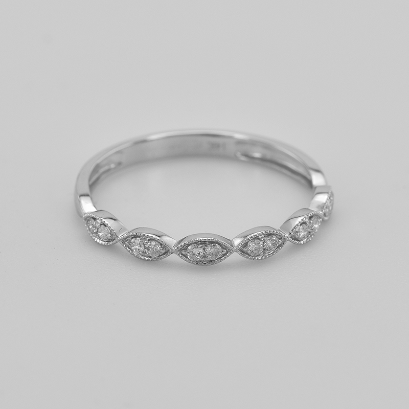 Strieborný nežný eternity prsteň s lab-grown diamantmi Jelani 104728