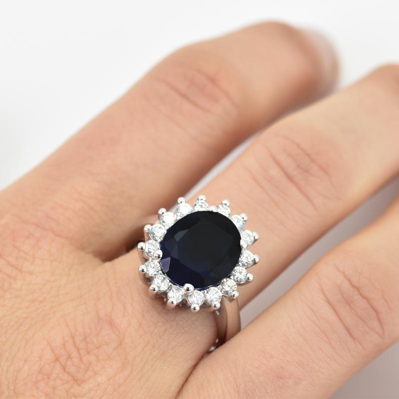 Zásnubný prsteň s modrým zafírom 15898