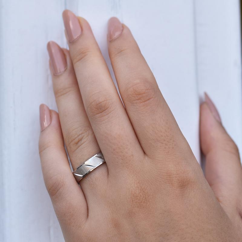 Svadobný prsteň s vrúbkami 33708
