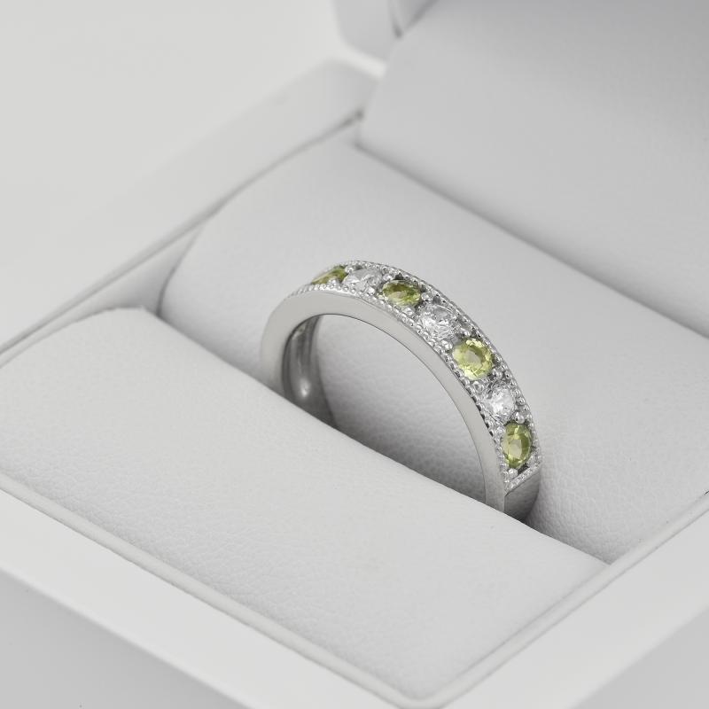 Strieborný eternity prsteň s olivínmi 37638