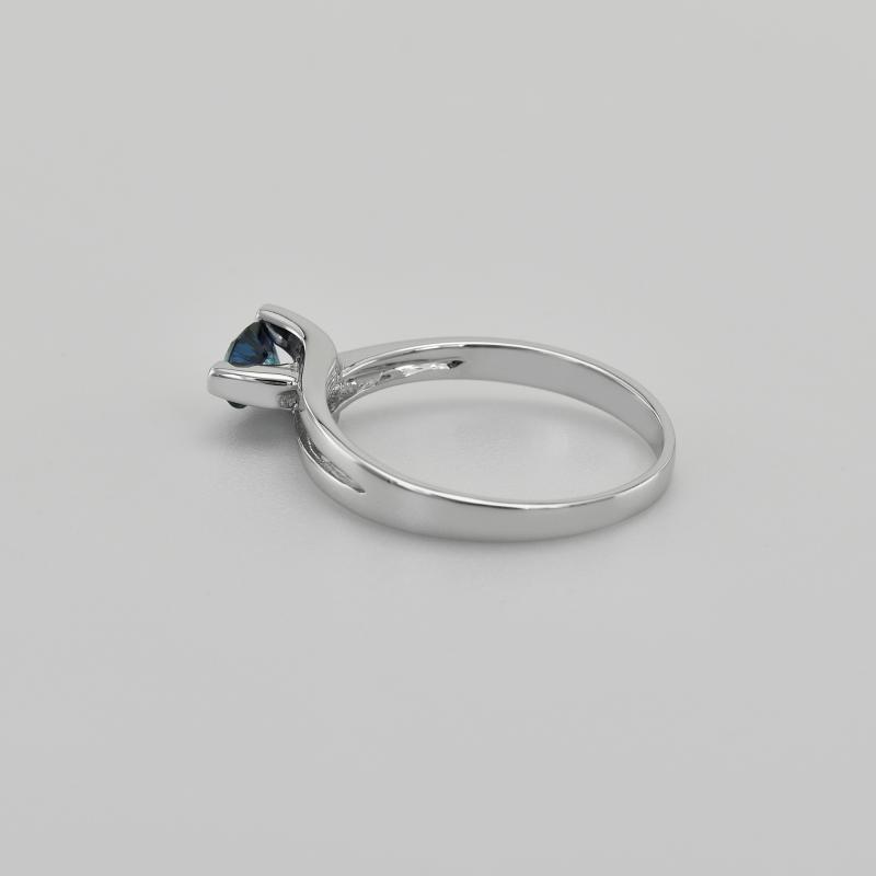 Zásnubný prsteň s modrým diamantom 43658