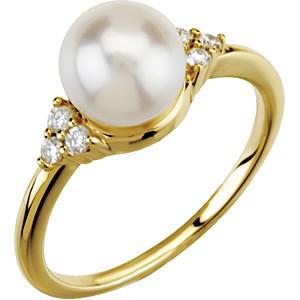 Prsteň s perlou a diamantmi