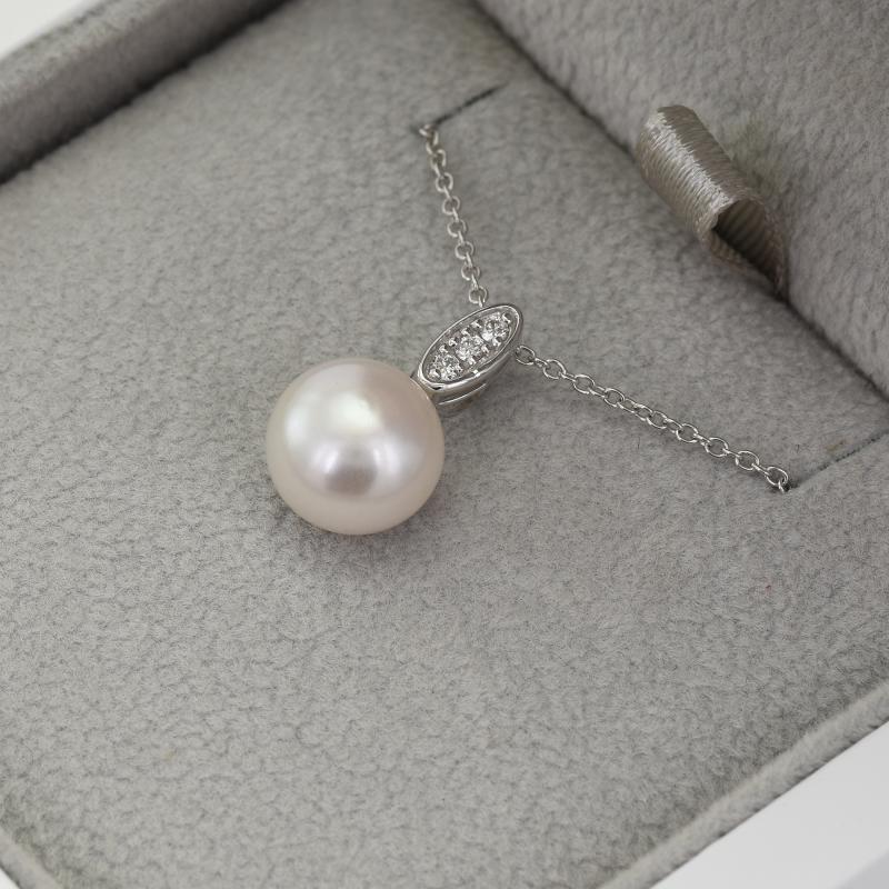 Strieborný perlový náhrdelník 70118