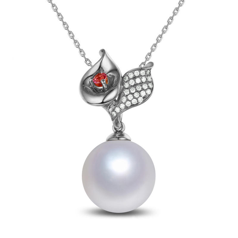 Perlový náhrdelník s turmalínom a diamantmi z bieleho zlata
