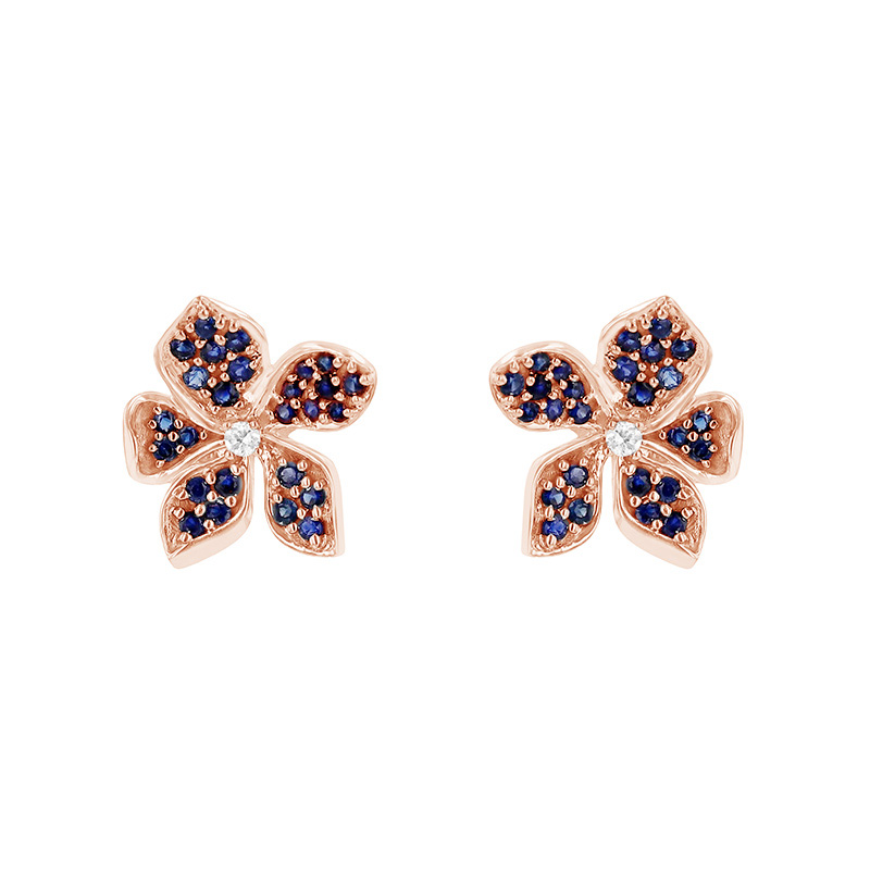 Kvetinové náušnice so zafírmi a diamantmi z ružového zlata 83078