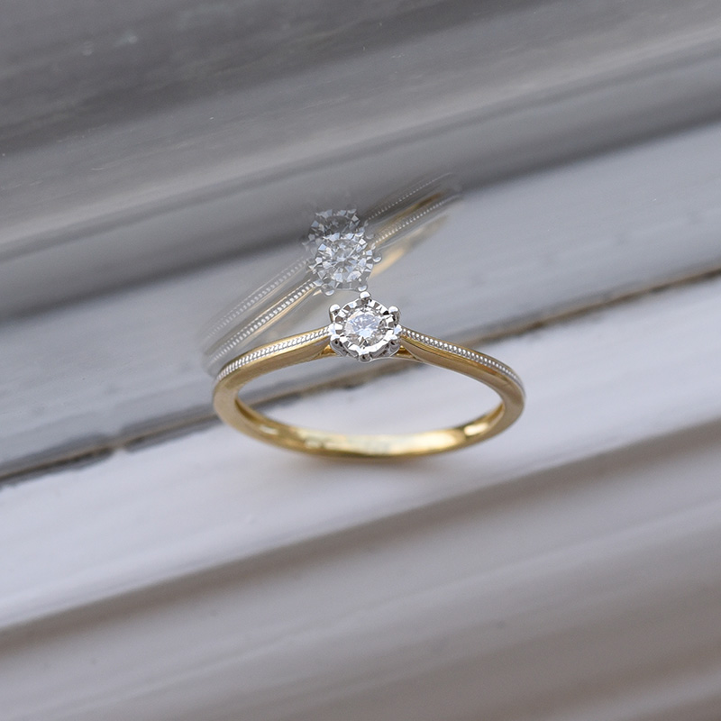 Zásnubný prsteň s diamantom 84798