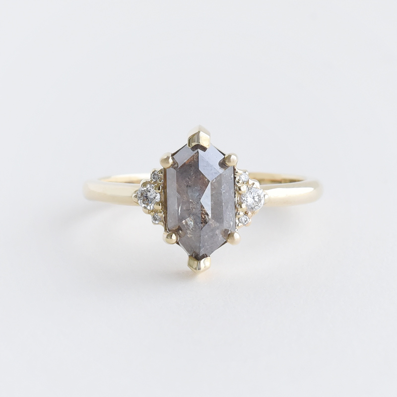 Prsteň s hexagón diamantom 96408