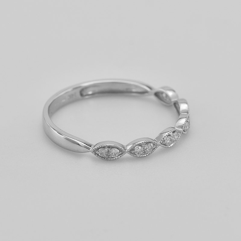 Strieborný nežný eternity prsteň s lab-grown diamantmi Jelani 104729
