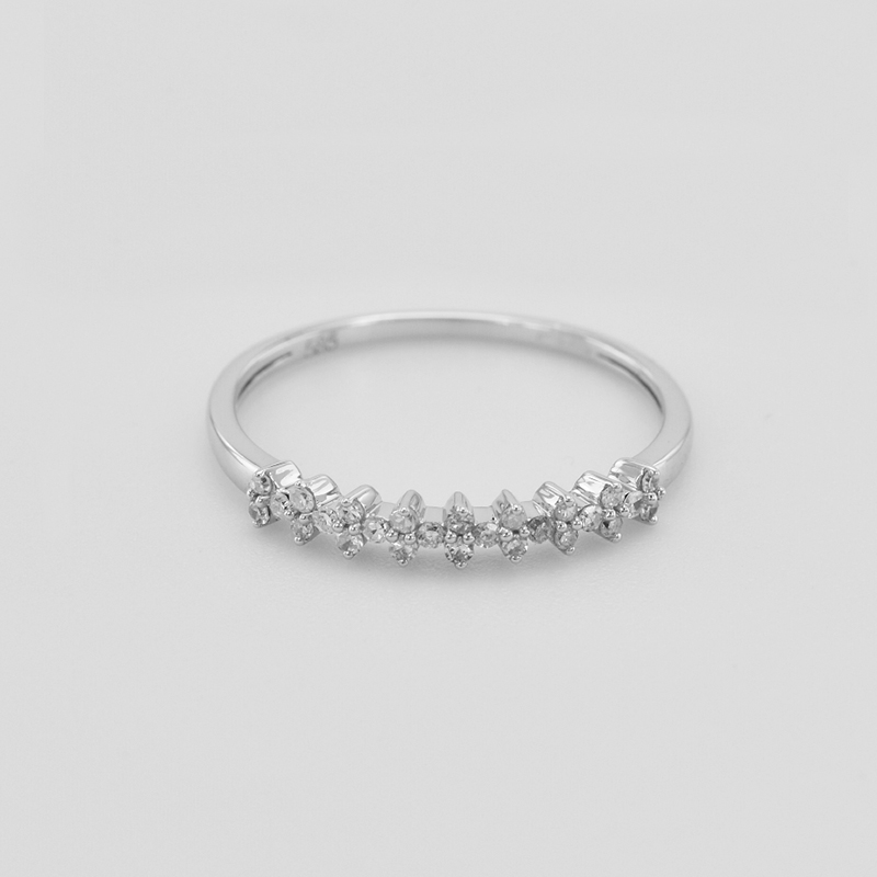 Strieborný eternity prsteň s lab-grown diamantmi Elsie 104779