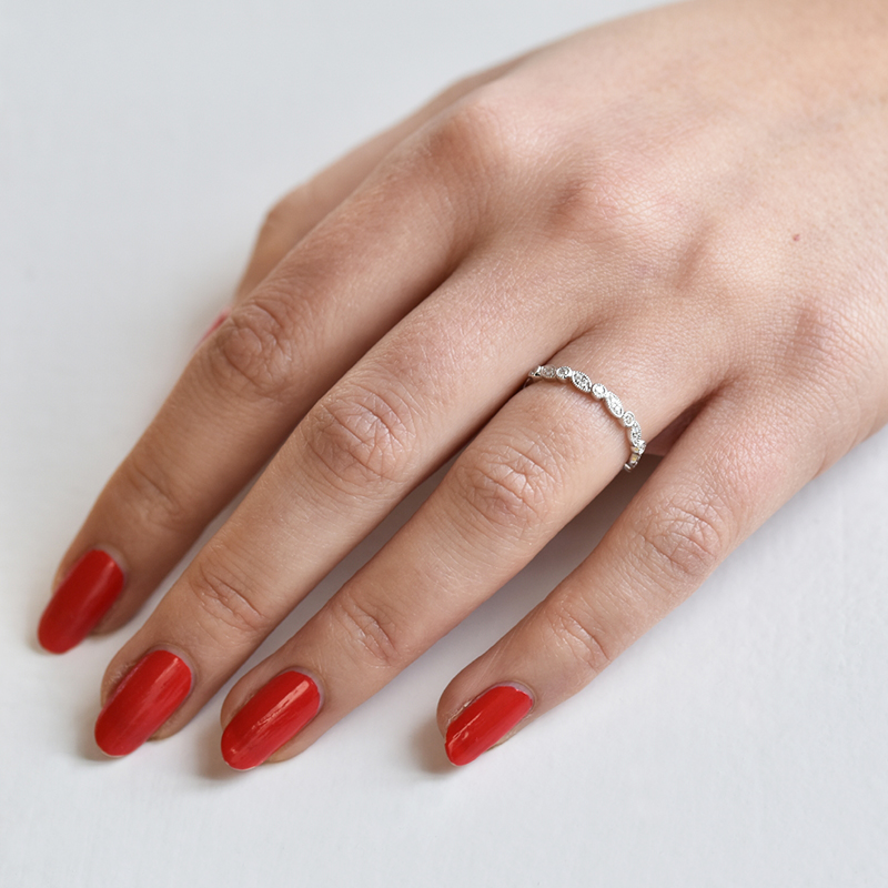 Vintage prsteň s lab-grown diamantmi a komfortný svadobný prsteň Lyla 105829