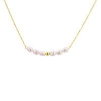 Strieborný náhrdelník s perlami Floatila
