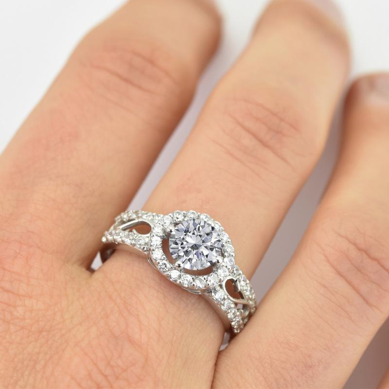 Honosný zasnubný prsteň s diamantmi 19039