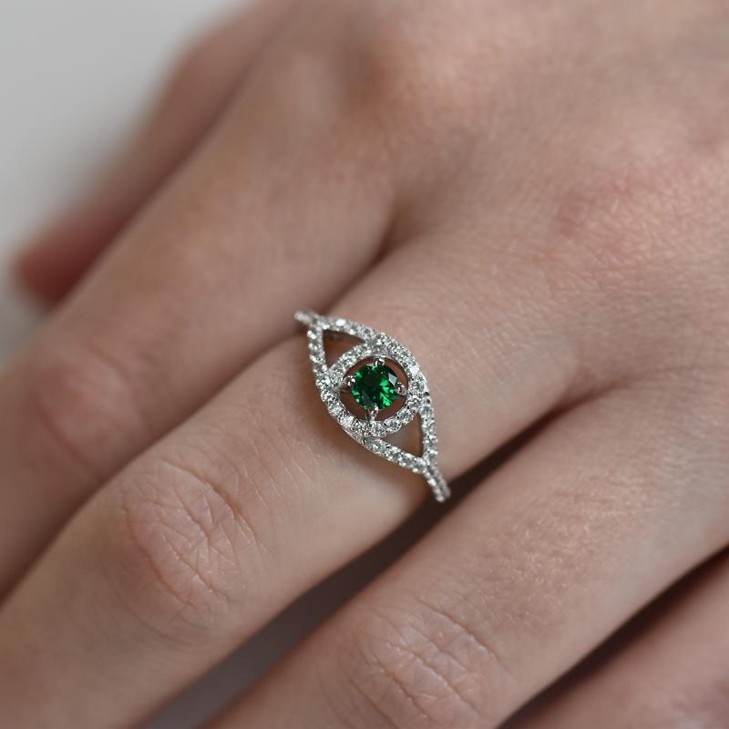 Strieborný prsteň so smaragdom 26279
