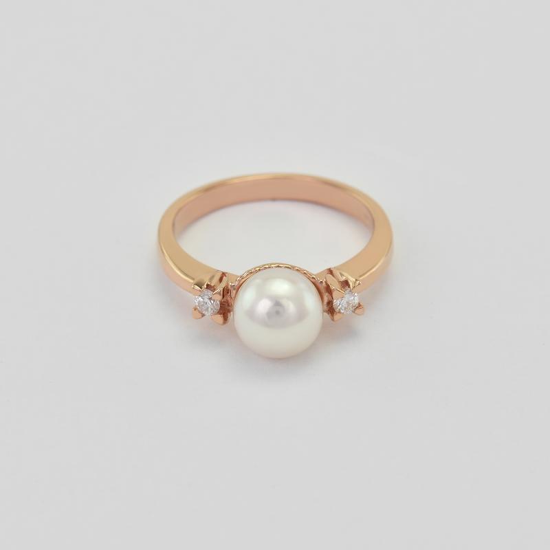 Elegantný perlový prsteň