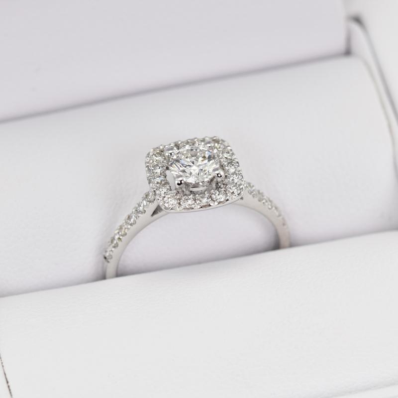 Prsteň s diamantmi 46539