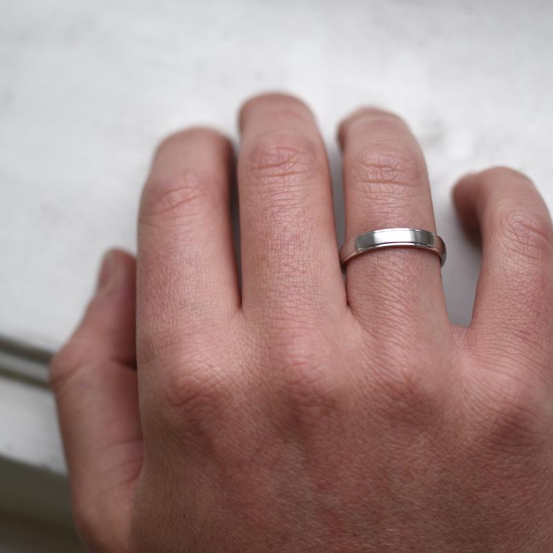 Pánsky snubný prsteň 76409